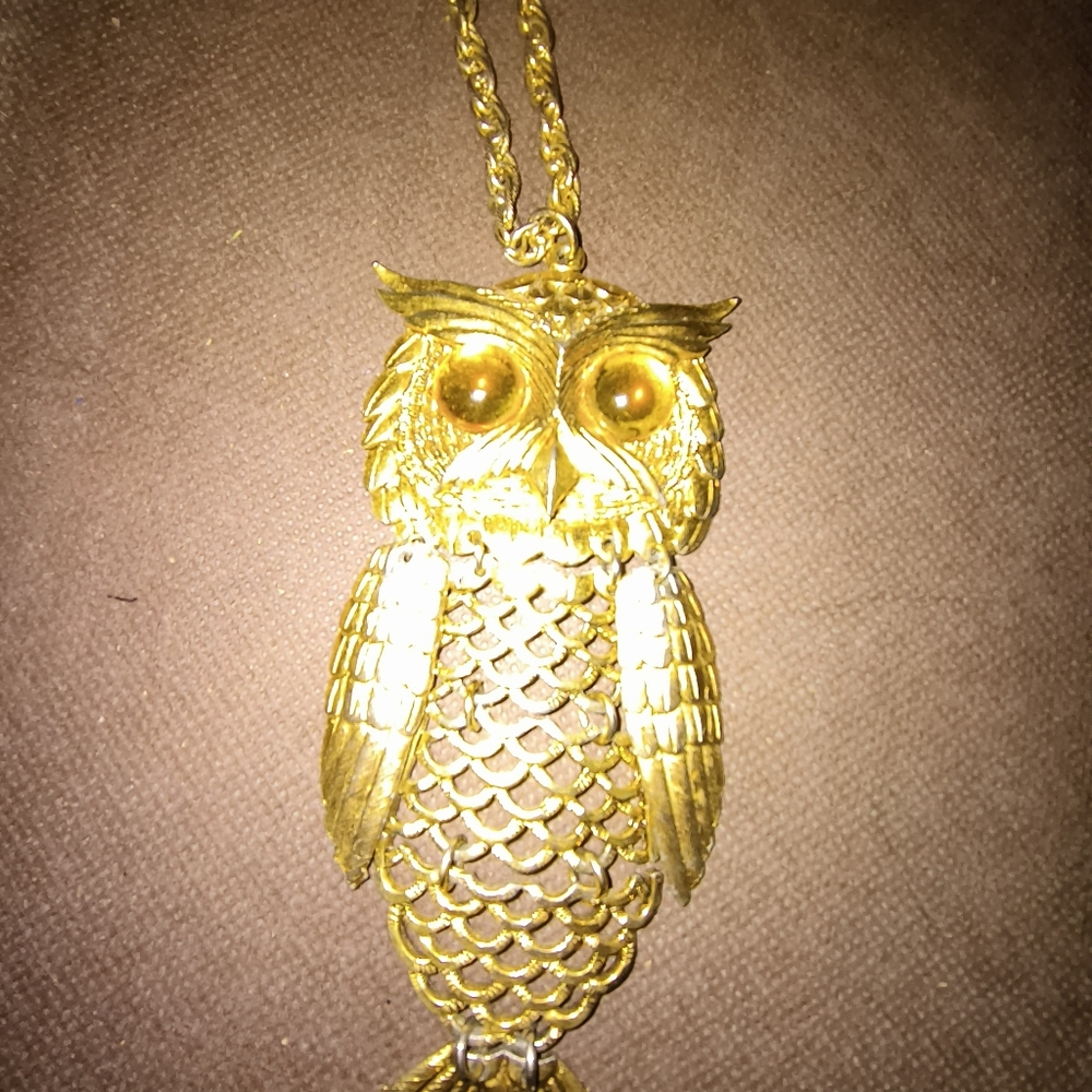 Park Lane gold reticulated owl necklace Excellent.